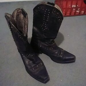 Ariat studded black boots (9.5B)
